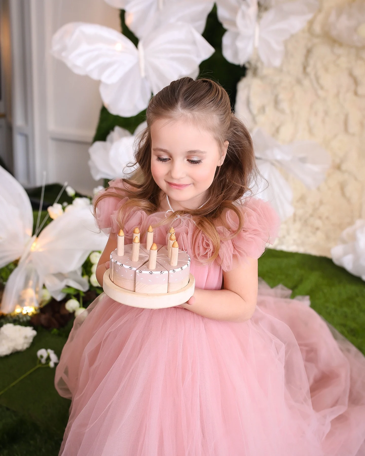 Profesionalni fotograf za dečiji rođendan Beograd - slikanje torte